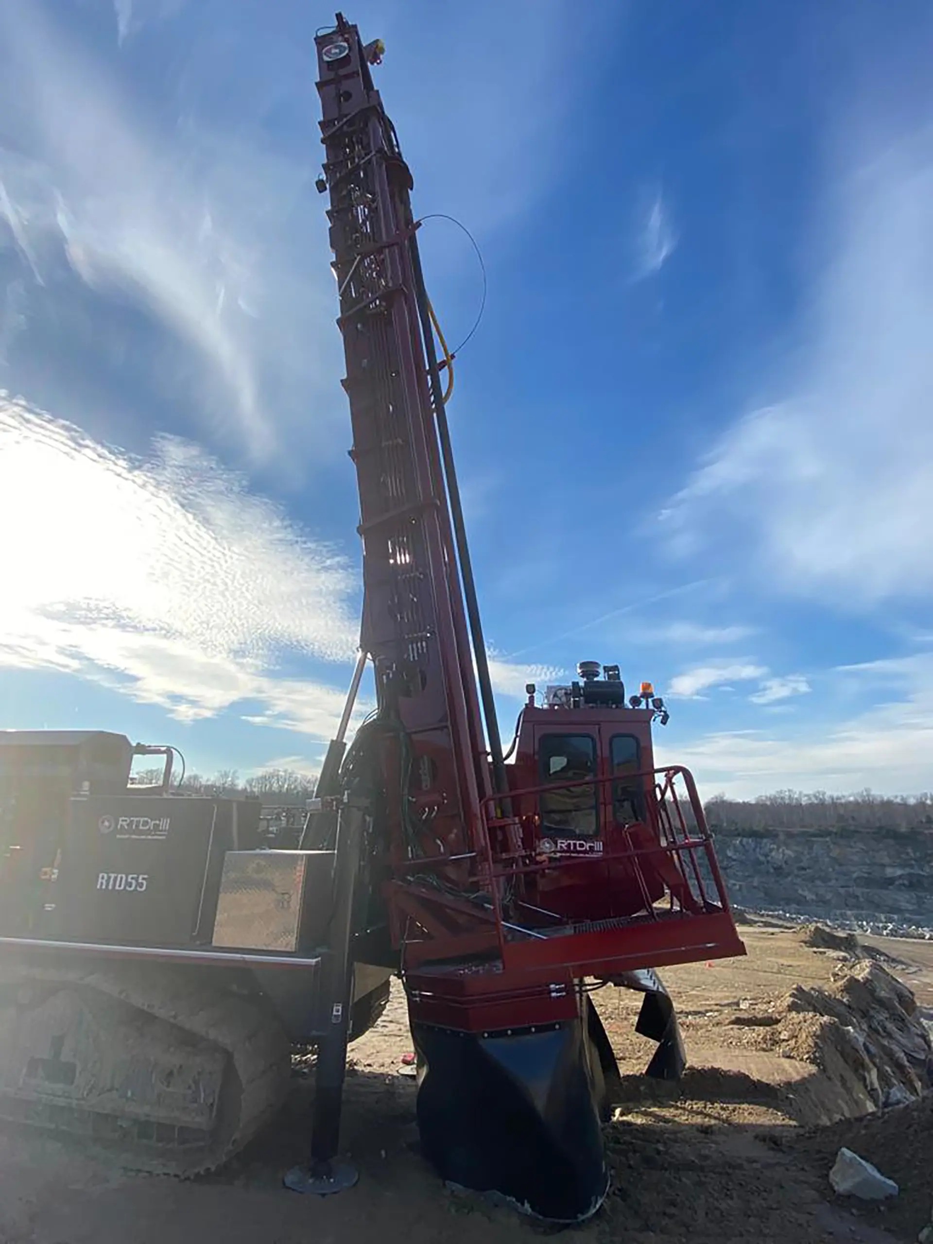RTD55 – DTH/rotary platform drill rig