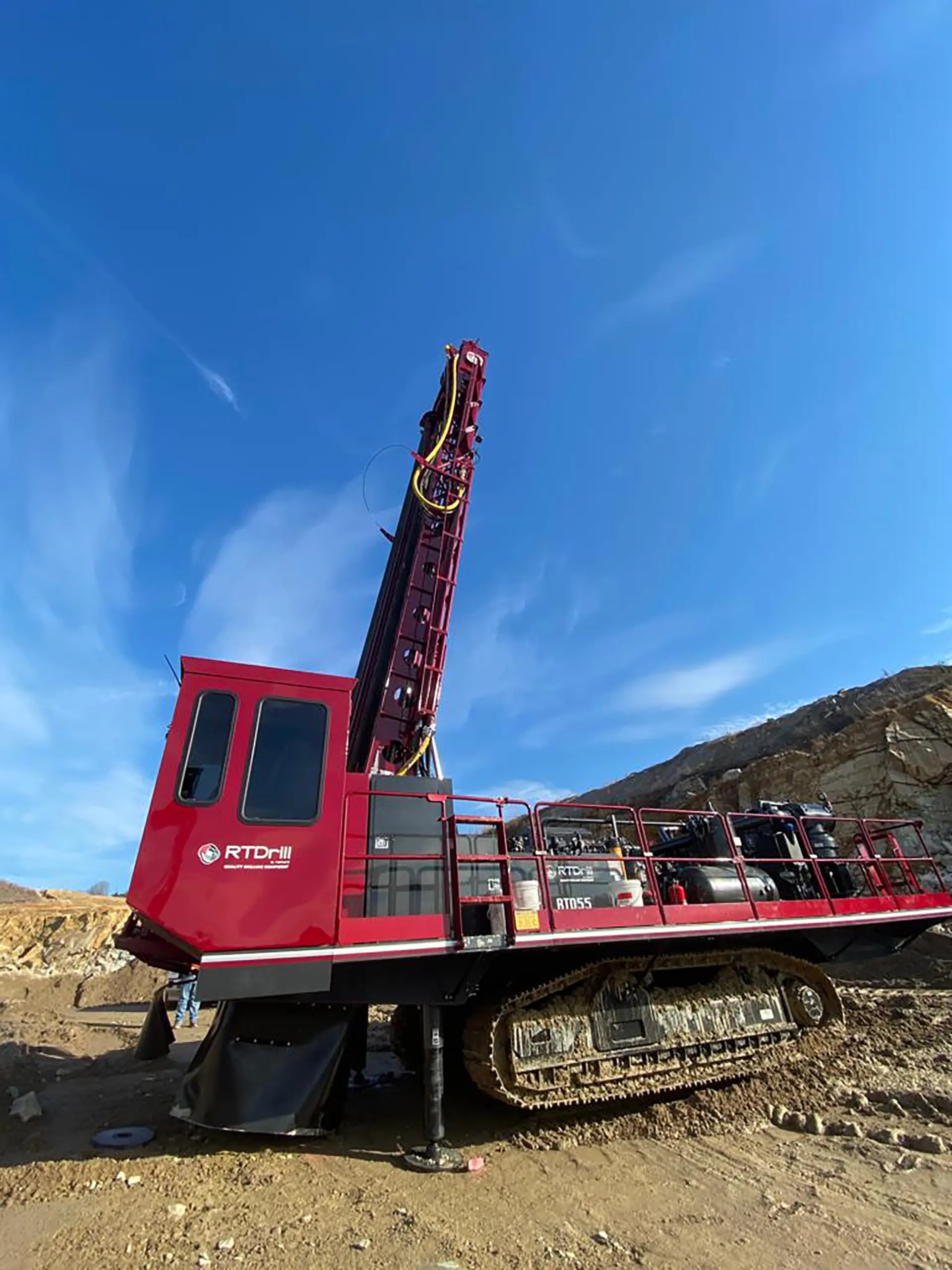 RTD55 – DTH/rotary platform drill rig