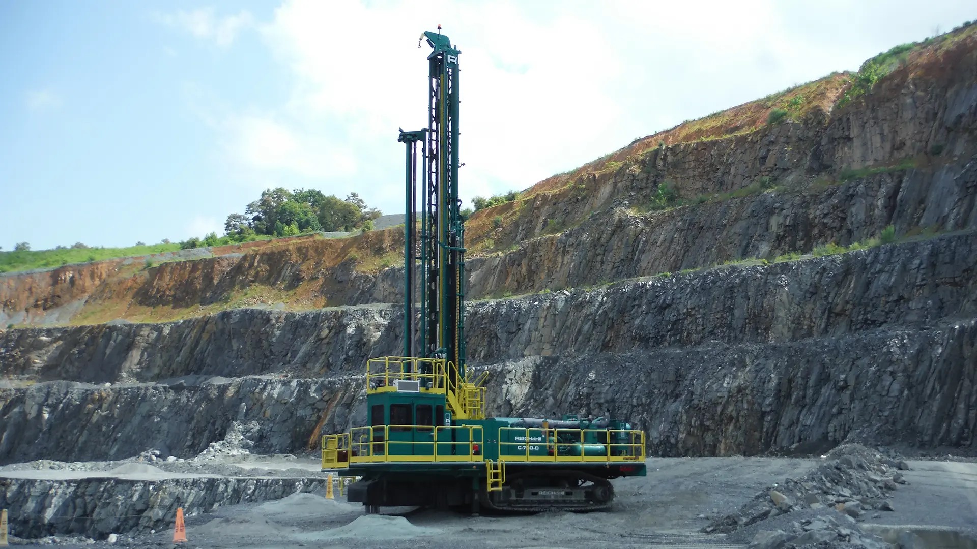 RTD75 - Platform drill rig