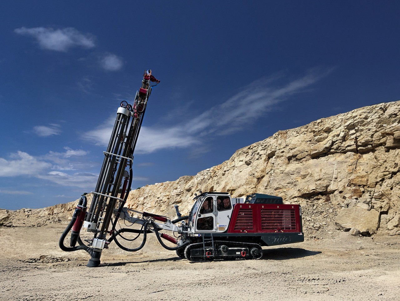 RTD28 - DTH crawler drill rig for quarries